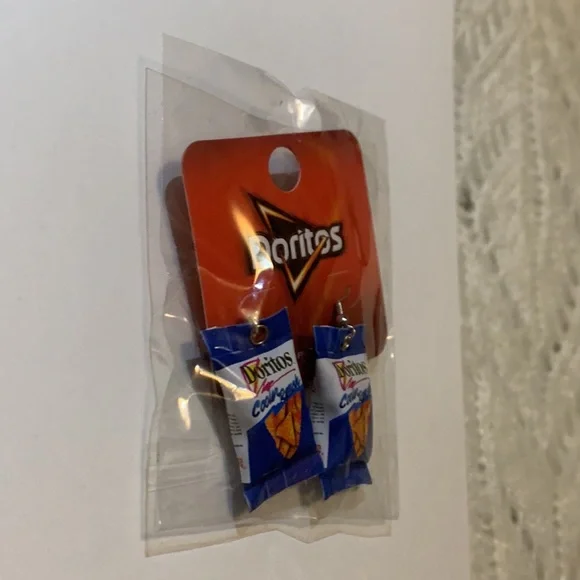 Dorito Earrings - Picture 2 of 3
